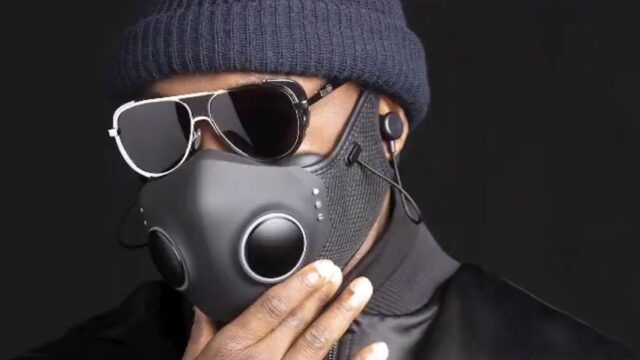 Участник Black Eyed Peas выпустил защитную маску Xupermask за $299