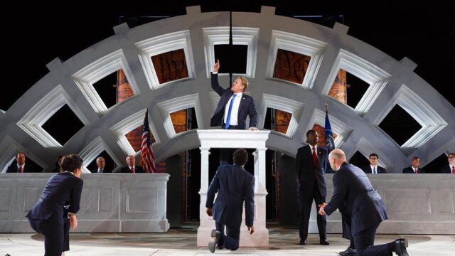 Американским театрам прислали угрозы из-за пьесы, в которой «убивают» Трампа