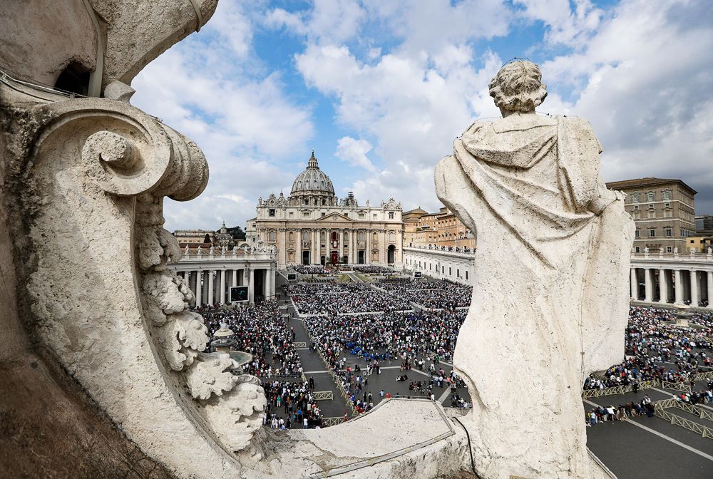 Книга «Тайны Ватикана»: 80% жителей города-государства — гомосексуалы