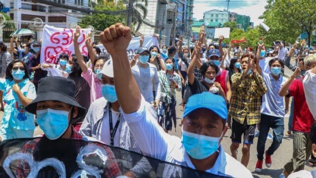 Правозащитники: больше 800 человек были убиты в Мьянме после переворота