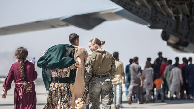 Талибы не разрешат продолжить эвакуацию из Кабула после 31 августа