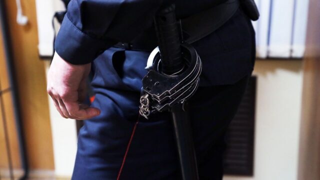 Полиция отпустила аспиранта мехмата МГУ, которого заподозрили в изготовлении бомбы, а потом опять задержала