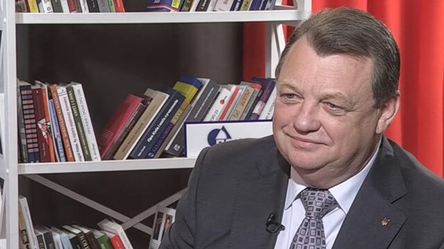 Экс-глава украинской разведки умер после дайвинга в Египте