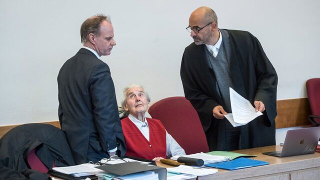 Конституционный суд Германии отклонил жалобу 89-летней отрицательницы Холокоста на тюремное заключение