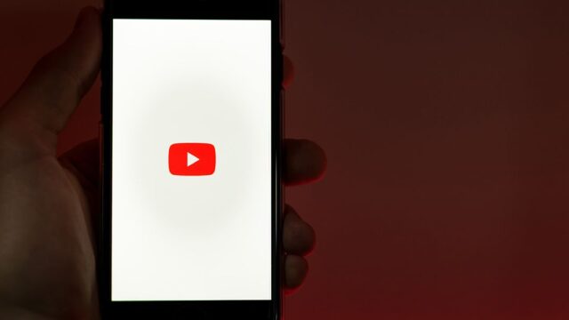 YouTube разместит рекламу во всех видео c 1 июня
