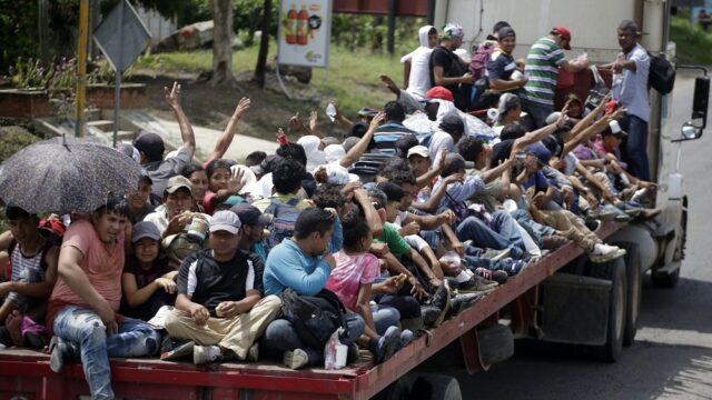 WT: Мексика попросила ООН помочь с «караваном мигрантов»