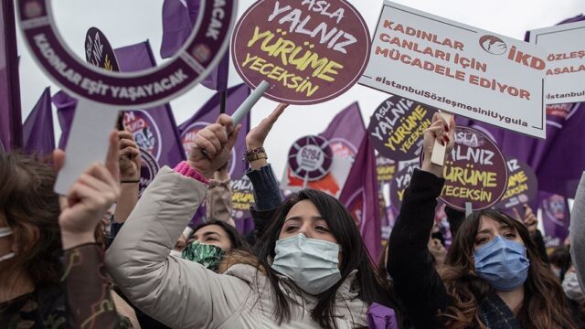 Турция вышла из европейского соглашения о борьбе с домашним насилием