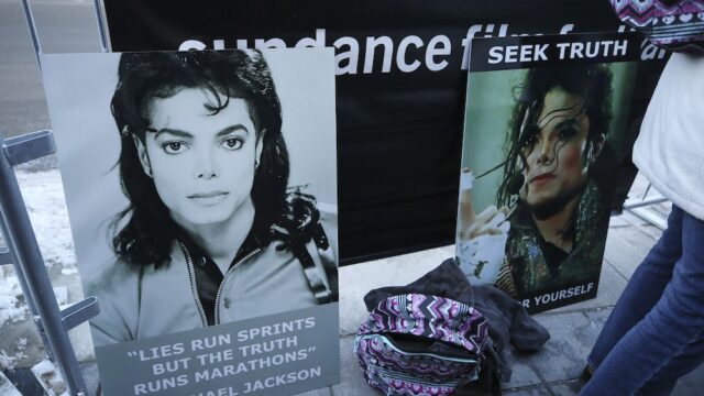 Семья Майкла Джексона назвала обвинения певца в педофилии «публичным линчеванием»
