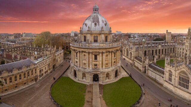 Оксфорд опять стал лучшим университетом по версии THE. Кембридж поднялся до второго места