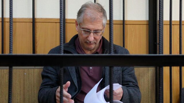 «Фонтанка»: в Петербурге полиция конфисковала у главы регионального Ростехнадзора миллиард рублей