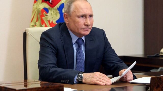 Владимир Путин присвоил 12 городам звание «трудовая доблесть»