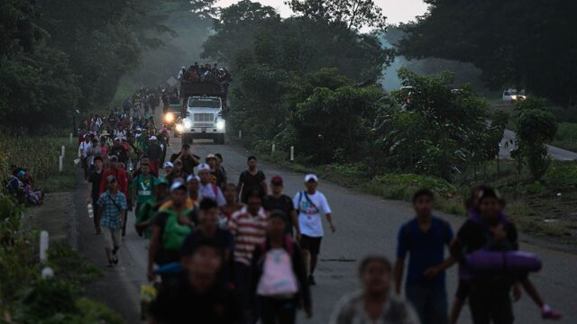 Три дня в караване мигрантов на пути к американской границе. Специальный репортаж RTVI из Мексики