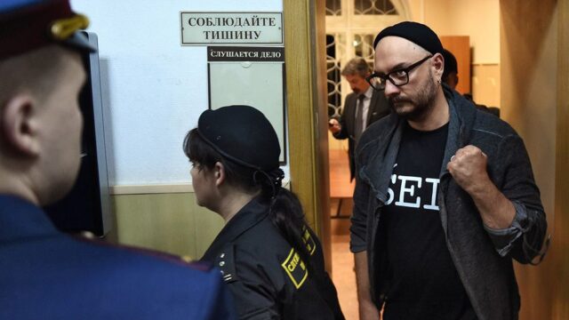 Суд арестовал квартиру, машину и больше €60 тысяч режиссера Кирилла Серебренникова