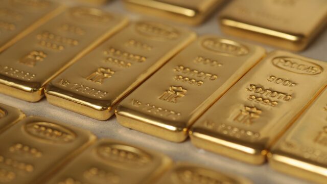 В Якутии из самолета выпали почти 3,5 тонны золота