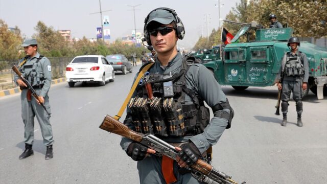 В Афганистане у нескольких избирательных участков произошли взрывы
