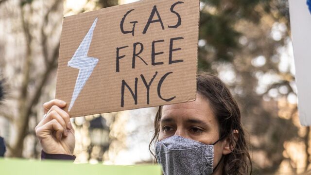 Нью-Йорк вводит запрет на использование газа в новых зданиях