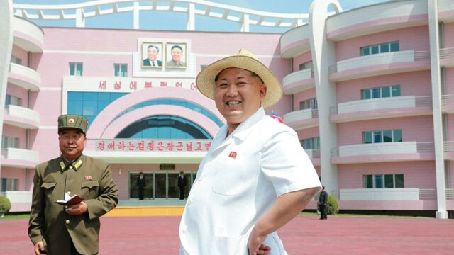 Ким Чен Ын назвал запуск баллистической ракеты «прелюдией северокорейского удара» по Гуаму