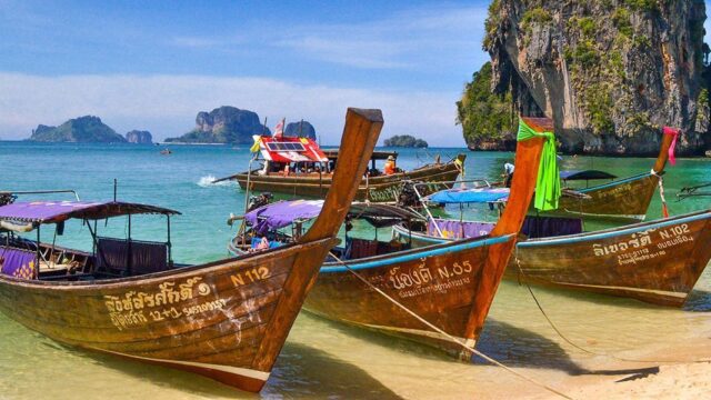 Таиланд откроет границы для привитых туристов в ближайшие четыре месяца
