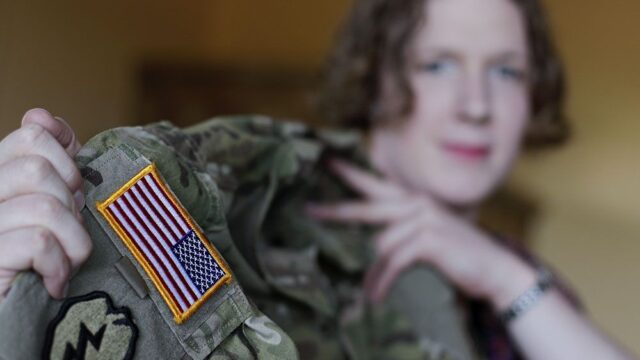 Минобороны США ввело ограничения для трансгендеров в армии