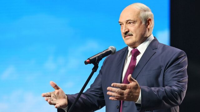 Ъ: Беларусь просит у России еще $3 млрд. В Минске это отрицают