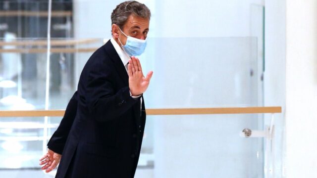 Прокуратура потребовала приговорить Николя Саркози к четырем годам тюрьмы