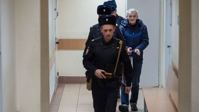 Суд в Петрозаводске продлил арест историку Юрию Дмитриеву