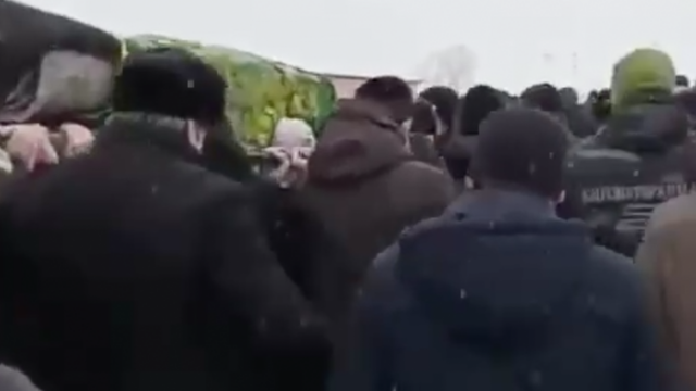 В Чечне похоронили Абдуллаха Анзорова, который обезглавил учителя во Франции