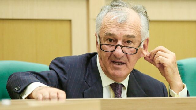 Бывшего сенатора от Карачаево-Черкесии обвинили в мошенничестве