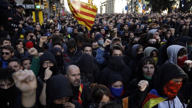 В Барселоне прошли акции протеста против правительства Испании