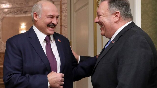 Помпео заявил, что США готовы обеспечить Беларусь нефтью на 100%