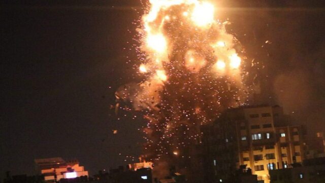 Новый обстрел ХАМАСа: из-за чего Израиль и сектор Газа обменялись ракетными ударами? Дискуссия на RTVI