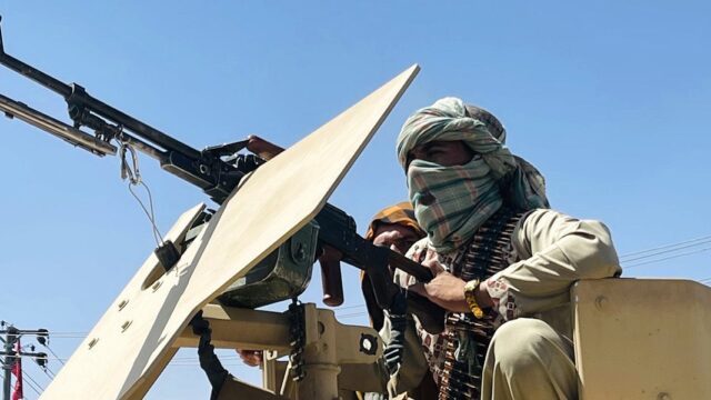 Bloomberg раскрыл детали переговоров США с талибами перед уходом Гани