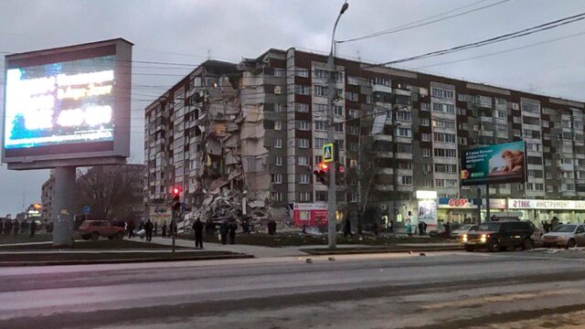 В Ижевске обрушилась часть девятиэтажки