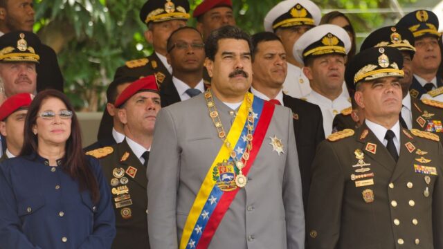 Правительство Аргентины лишило венесуэльского президента государственной награды