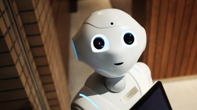 Робот рассказал членам британского парламента об искусственном интеллекте