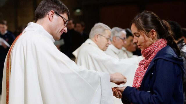 Ватикан запретил католикам причащаться хлебом без глютена