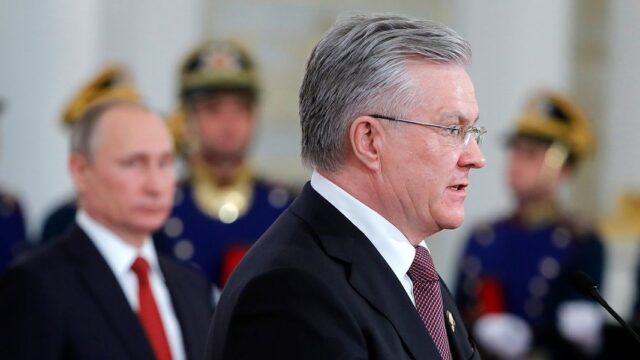 Путин предложил «нежадному» главе «Сургутнефтегаза» помочь многодетным