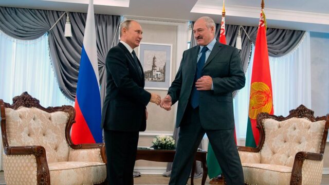 Россия даст Беларуси кредит на $600 млн, чтобы Минск погасил долги перед Москвой