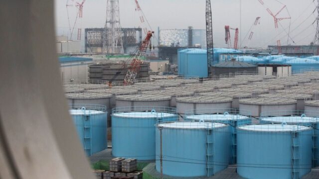 Правительство Японии разрешило вылить в океан зараженную после аварии на «Фукусиме» воду