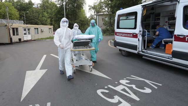 Число жертв коронавируса в России превысило семь тысяч человек