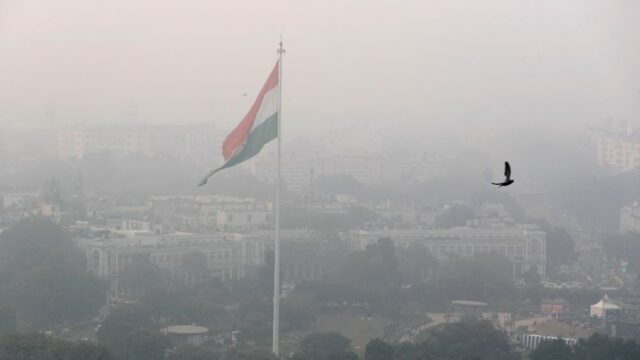 В Нью-Дели из-за сильного смога закрыли школы