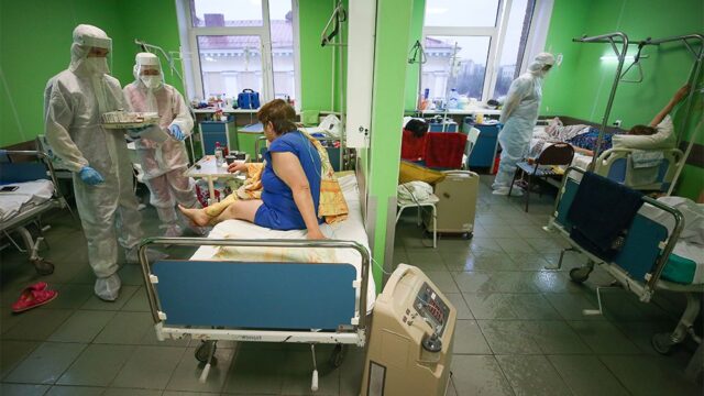 В России за сутки заразились коронавирусом 27 927 человек
