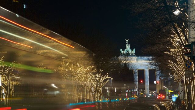 Главная улица Берлина останется без рождественской иллюминации