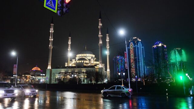 «Проект»: руководство Чечни зарабатывает сотни миллионов долларов, «решая проблемы» бизнесменов