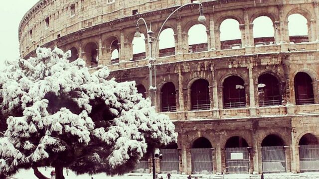 В Рим пришел сильный снегопад: фотогалерея