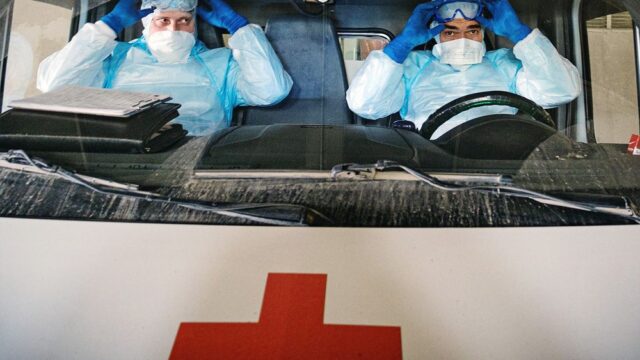 В России за сутки от коронавируса умерли 129 человек