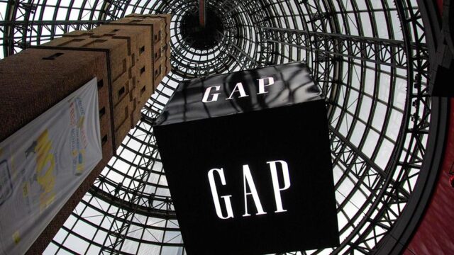 Компания Gap извинилась за футболку, на которой неправильно нарисовали Китай