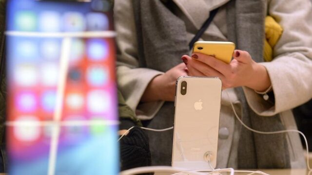 «Ведомости»: Apple предустановит российский софт на своих устройствах