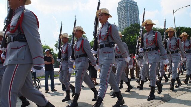 На Филиппинах будут штрафовать за недостаточно усердное исполнение гимна