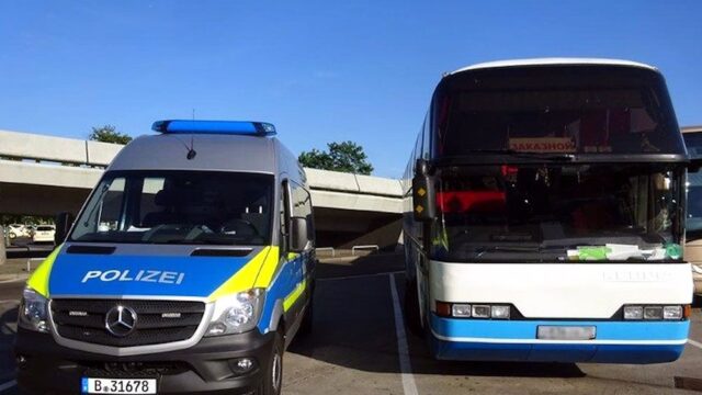 В Берлине снова задержали неисправный автобус из Калининграда
